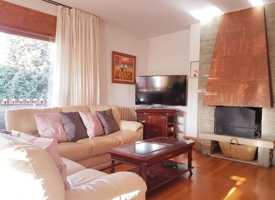Apartamento Con Encanto Sant Llorenc de Morunys Exterior photo